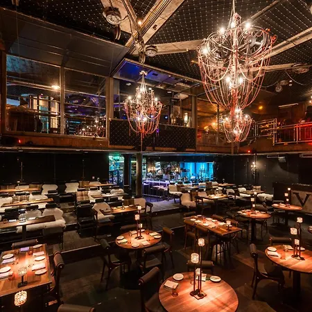 Backstage Boutique & Lifestyle Zermatt