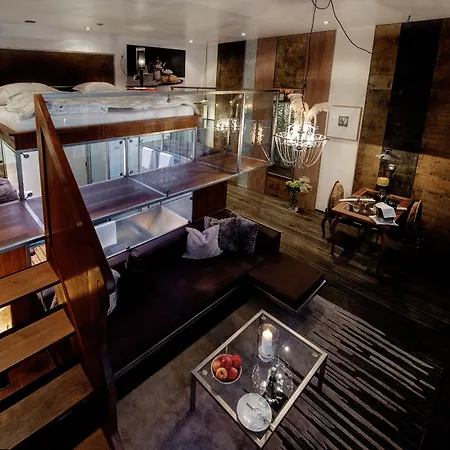 Backstage Boutique Hotel 4*