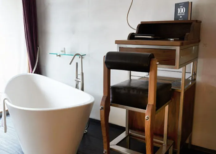 Backstage Boutique Hotel 4*